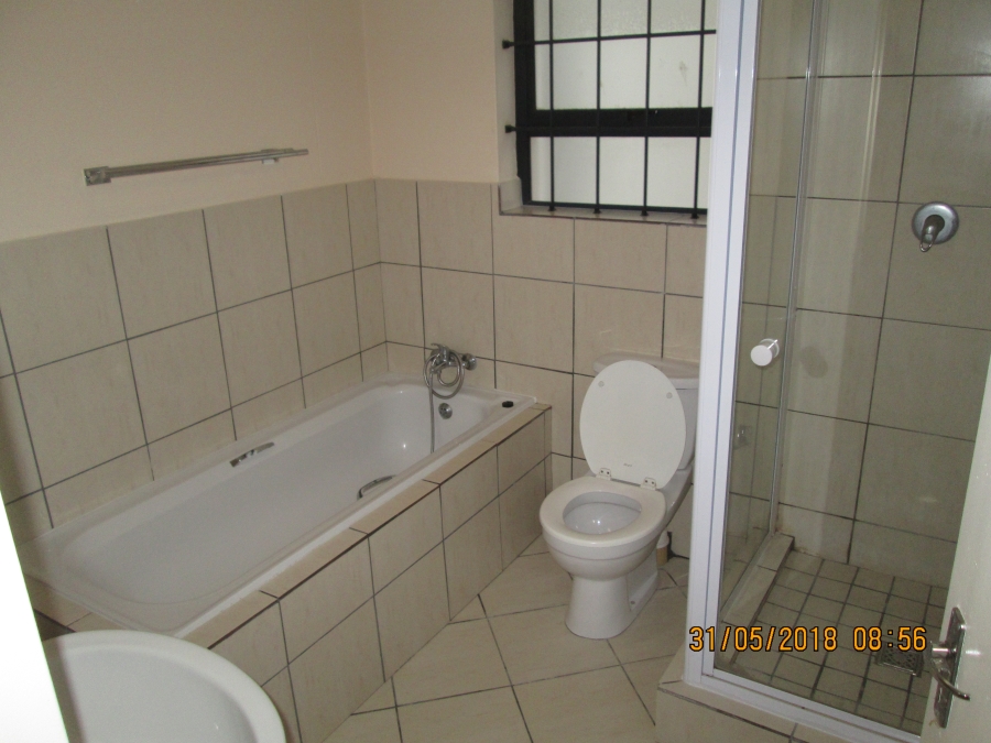 To Let 2 Bedroom Property for Rent in Burgundy Estate Western Cape